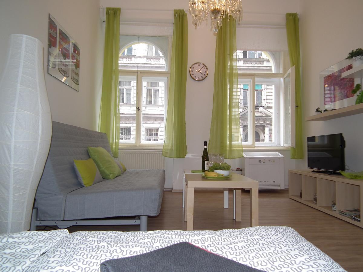 Apartment In The Centre Praag Buitenkant foto